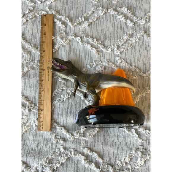 Jurassic World Night Lite T-Rex VOLCANO Lamp 3D, Spin Master - Picture 6 of 8